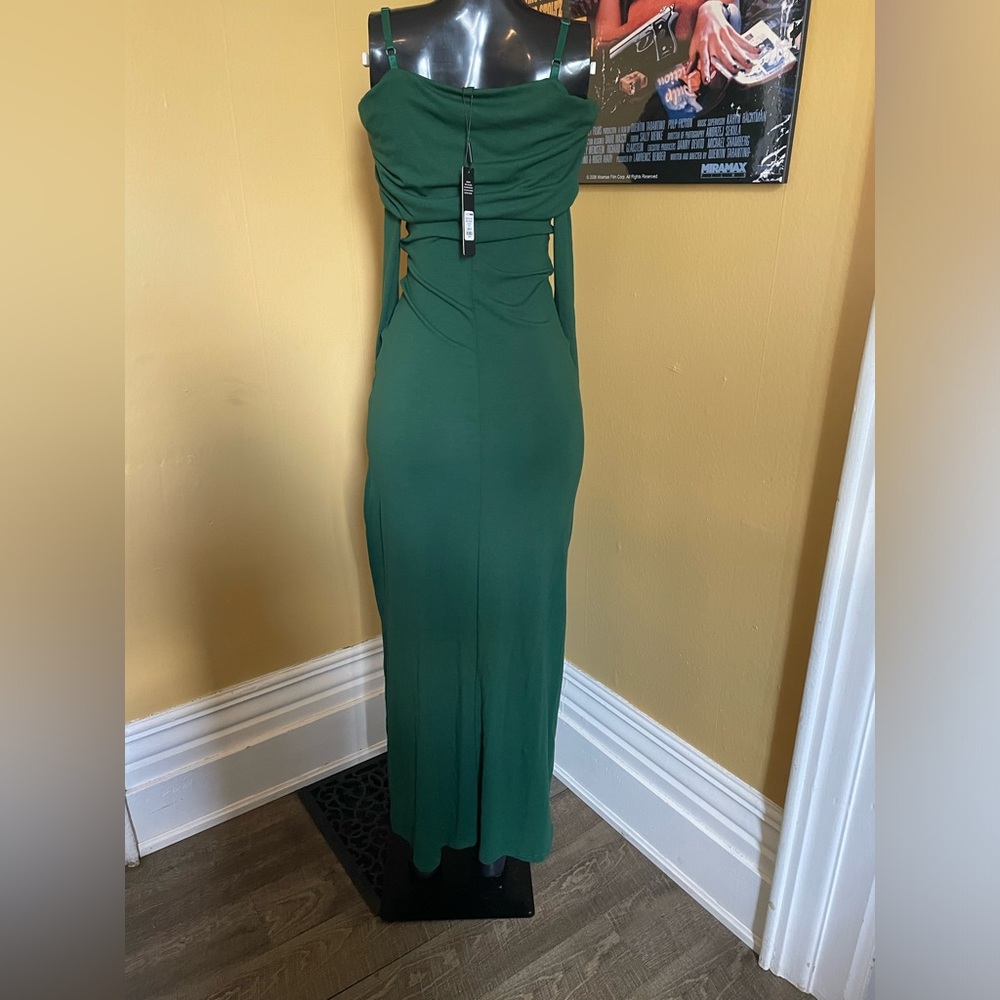 Women’s Fashion Nova Maxi Dress ( Small )